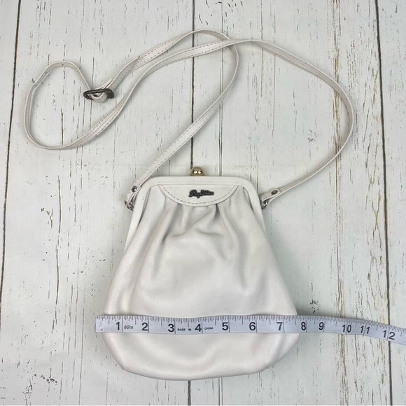 Papillon Vintage‎ Crossbody Clasp Purse - Picture 6 of 16